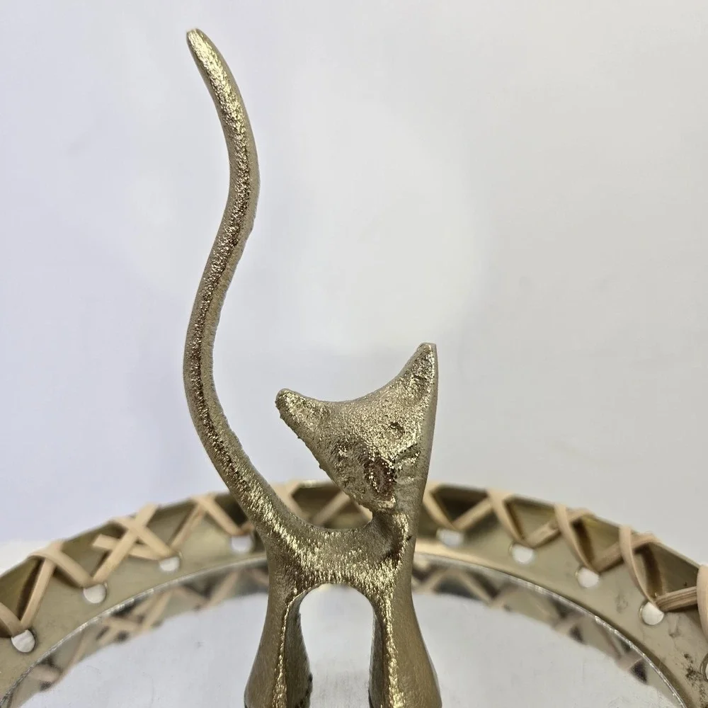 Brass Tone Cat Mirrored Ring Holder Trinket Dish Straw Woven Plate Shelf Sitter